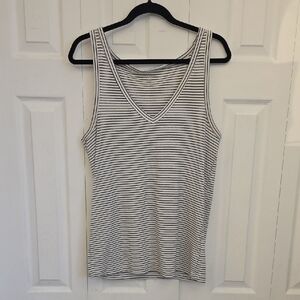 Old Navy Slim Fit Tall Striped Tank Top Womens V Neck